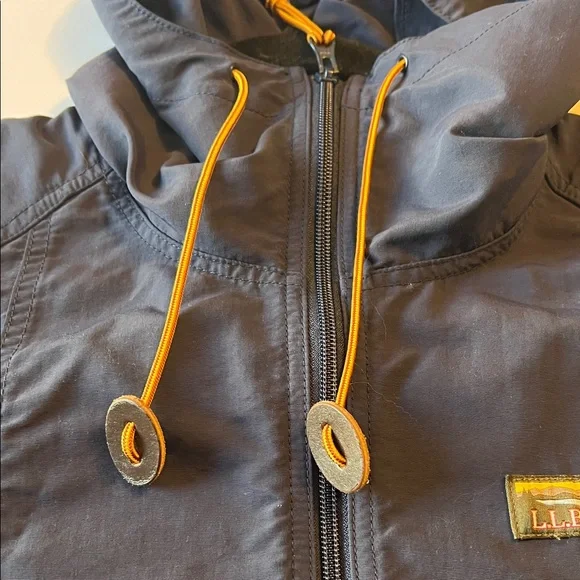 L.L. Bean Women’s Mountain Classic Full Zip Dark Blue Windbreaker L EUC Outdoors - Picture 10 of 10
